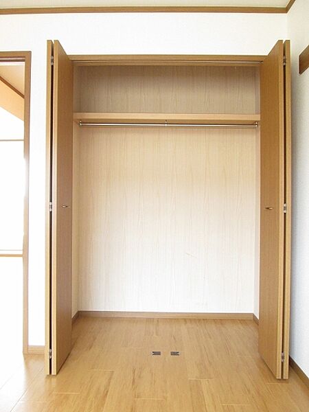 apartment 茨城県那珂市菅谷
地図を見る