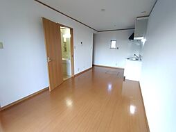 Aubergine 110号室 2LDKのリビング/ダイニング