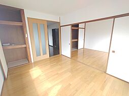 ハイツSTI D棟 205号室 2階3DKのリビング/ダイニング