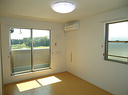 ラブリー K&M 202号室 2階1LDKのリビング/ダイニング