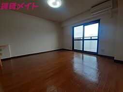 アーバンクレスト 2階ワンルームのリビング/ダイニング