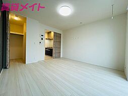 パプリカII 1階1Kのリビング/ダイニング