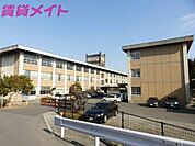 四日市市立朝明中学校 2170m