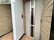 別部屋反転同型写真