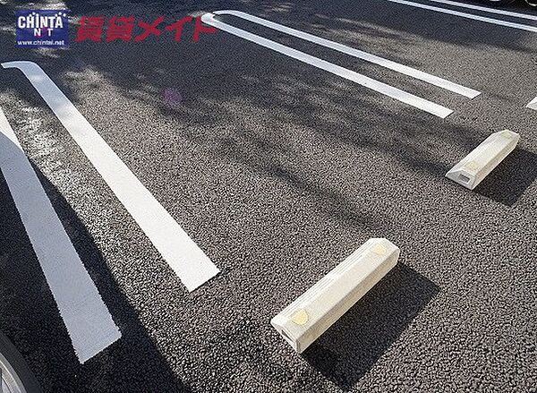 画像5:駐車場