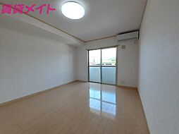 リュミエール 4階1Kのリビング/ダイニング