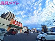 V・drug桑名東店 386m
