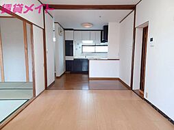 安町平塚貸家 1階5LDKのリビング/ダイニング