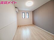 同型参考写真です