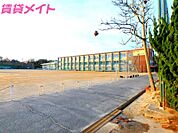 桑名市立陵成中学校 953m