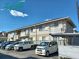 メゾンジュネス西富田 102 ｜ 三重県四日市市西富田町（賃貸アパート1LDK・1階・50.60㎡） その1