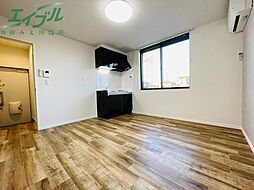 リオハウス 1階ワンルームのリビング/ダイニング