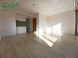 ラ　レーヴ 1階2LDKのリビング/ダイニング