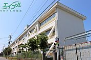 桑名市立益世小学校 262m