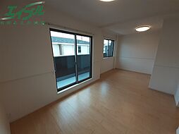 エスターテ 2階2LDKのリビング/ダイニング