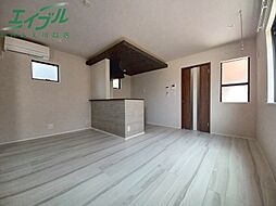 lebois桑名 1階1LDKのリビング/ダイニング