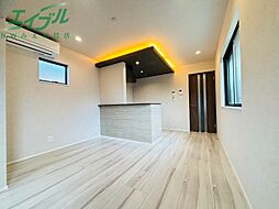 lebois桑名 1階1LDKのリビング/ダイニング