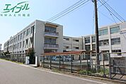 桑名市立明正中学校 2577m