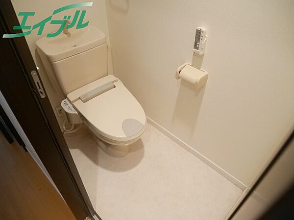 画像8:トイレ同型タイプの写真です