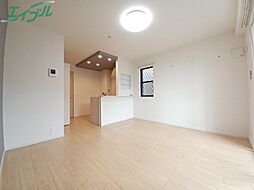 ノワ・ルーナ 1階ワンルームのリビング/ダイニング