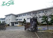 四日市市立常磐中学校 1643m
