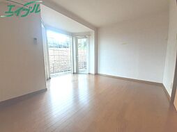 フォレスト　ガ−デン　II 1階3DKのリビング/ダイニング