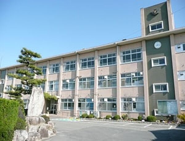 周辺：三重県立菰野高等学校