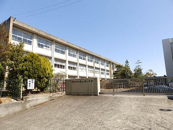 画像13:四日市市立笹川小学校