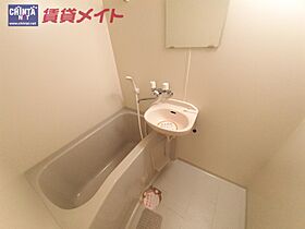 ミレニアム楠 105 ｜ 三重県四日市市楠町南五味塚（賃貸マンション1R・1階・27.67㎡） その5