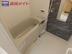 ウッドベル 106 ｜ 三重県四日市市新正１丁目（賃貸アパート1LDK・1階・37.03㎡） その5