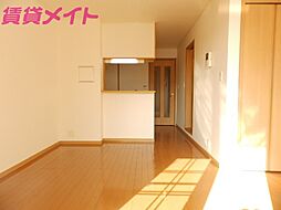 フロントリバー・サンIII 2階1LDKのリビング/ダイニング