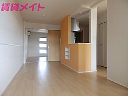 ヴィレッタ　トレ　II 2階2LDKのリビング/ダイニング