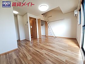 三重県鈴鹿市弓削１丁目（賃貸アパート1R・2階・29.12㎡） その3