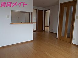 伊勢鉄道 玉垣駅 徒歩8分の賃貸マンション 1階2LDKのリビング/ダイニング