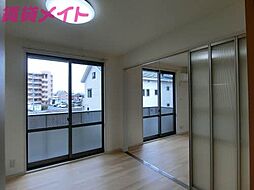 近鉄鈴鹿線 三日市駅 徒歩8分の賃貸アパート 2階2Kのリビング/ダイニング