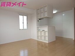 伊勢鉄道 玉垣駅 徒歩7分の賃貸アパート 2階2LDKのリビング/ダイニング