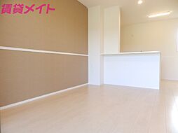 JR関西本線 河原田駅 徒歩25分の賃貸アパート 1階1LDKのリビング/ダイニング