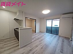 近鉄鈴鹿線 平田町駅 徒歩4分の賃貸アパート 2階1LDKのリビング/ダイニング