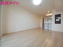 近鉄鈴鹿線 平田町駅 徒歩5分の賃貸アパート 2階1LDKのリビング/ダイニング