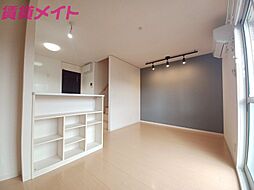 近鉄鈴鹿線 三日市駅 徒歩9分の賃貸テラスハウス 1階3LDKのリビング/ダイニング