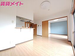 近鉄名古屋線 長太ノ浦駅 徒歩4分の賃貸マンション 1階2LDKのリビング/ダイニング