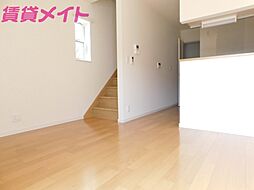 近鉄鈴鹿線 鈴鹿市駅 徒歩10分の賃貸テラスハウス 1階2LDKのリビング/ダイニング