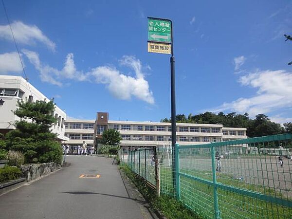 画像17:亀山市立関中学校