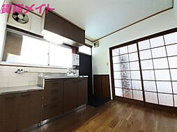 コーポ鈴鹿カーテン 2階2Kのリビング/ダイニング