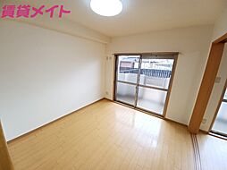 サン・シャイン 1階2LDKのリビング/ダイニング