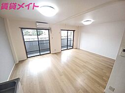 ブルースカイマンション 2階1LDKのリビング/ダイニング