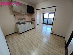 ラ・プランタン 5階3DKのリビング/ダイニング