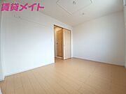 同型反転タイプ画像