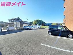 8 / 14