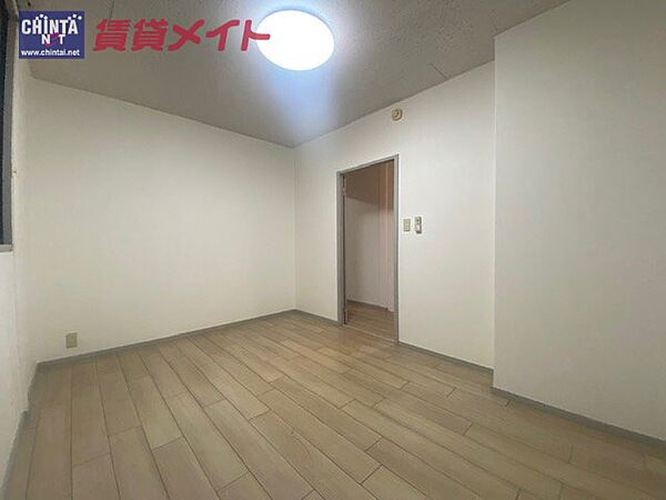 Ｖｉｅｗ　ｔｅｒｒａｃｅ 201｜三重県津市垂水(賃貸アパート2LDK・2階・52.66㎡)の写真 その3